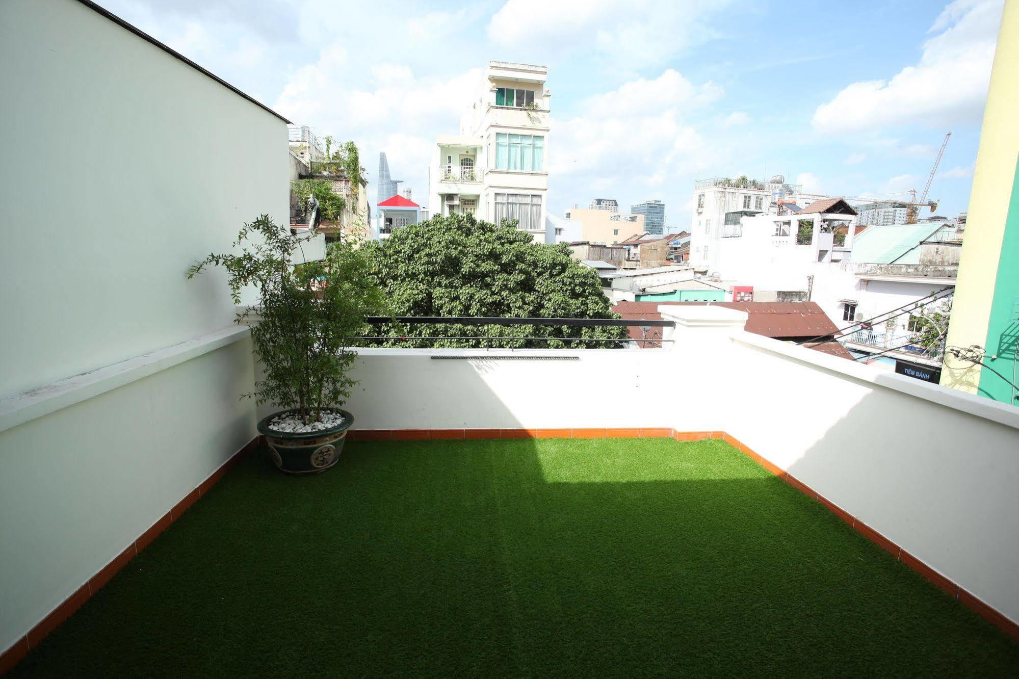 Saigon Inncrowd Хошимин Экстерьер фото