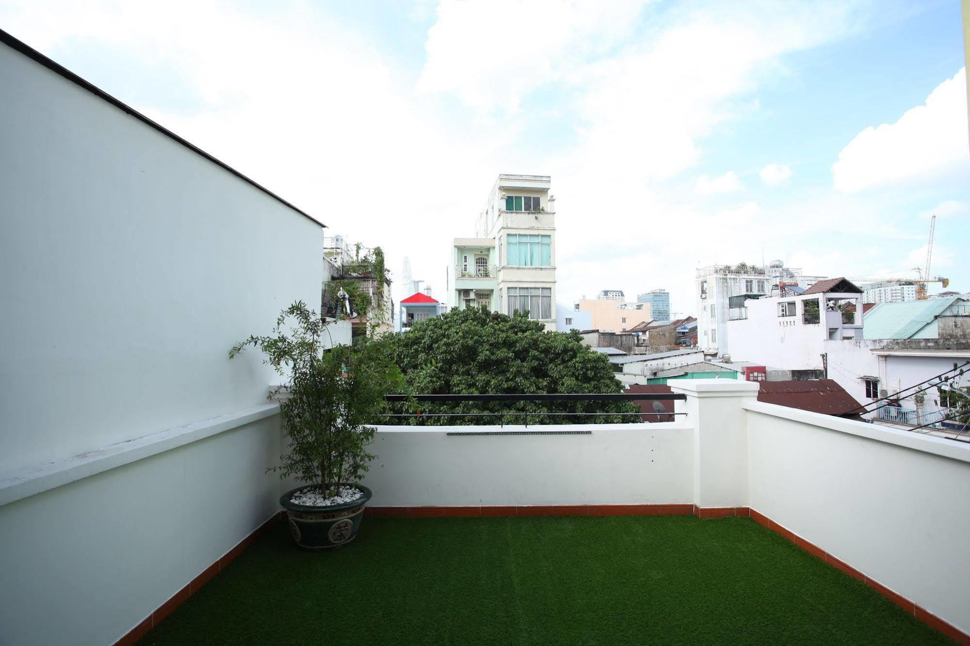 Saigon Inncrowd Хошимин Экстерьер фото